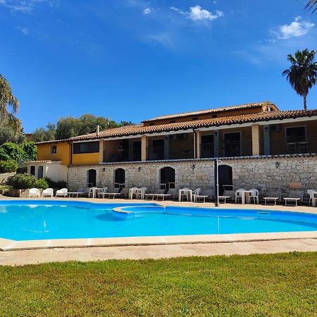 Agriturismo Le Chiuse Carlentini Eksteriør billede