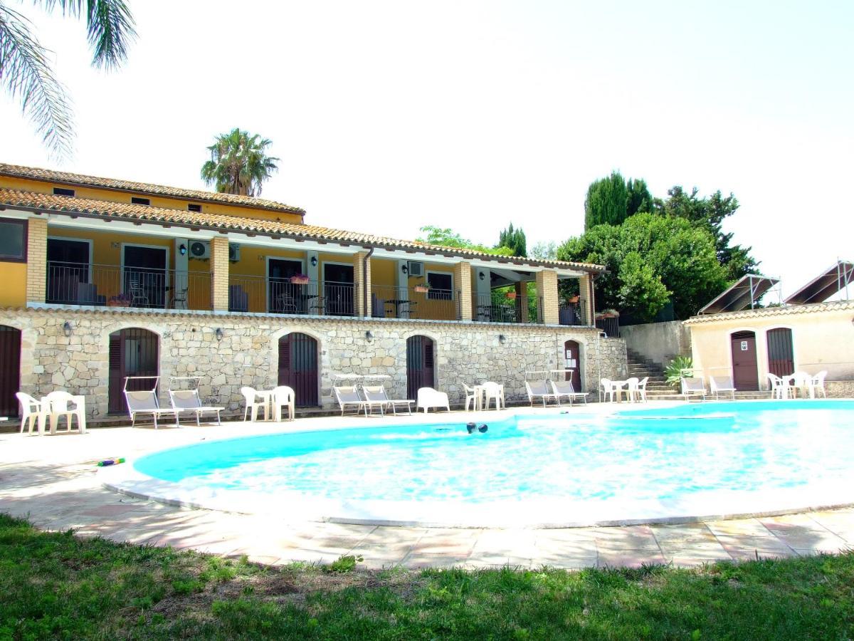 Agriturismo Le Chiuse Carlentini Eksteriør billede