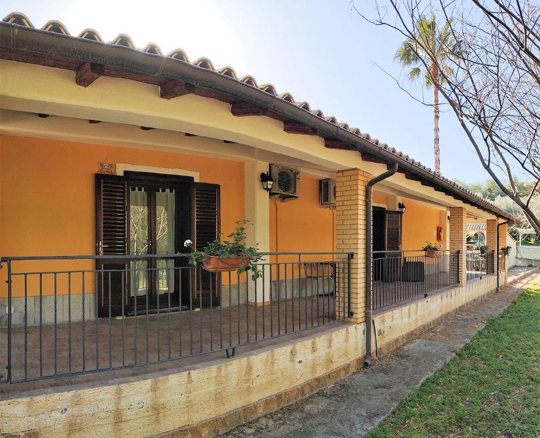 Agriturismo Le Chiuse Carlentini Eksteriør billede