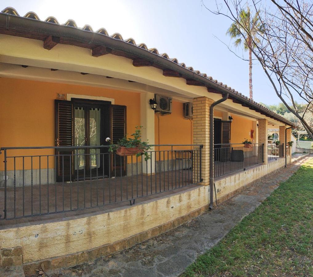 Agriturismo Le Chiuse Carlentini Eksteriør billede